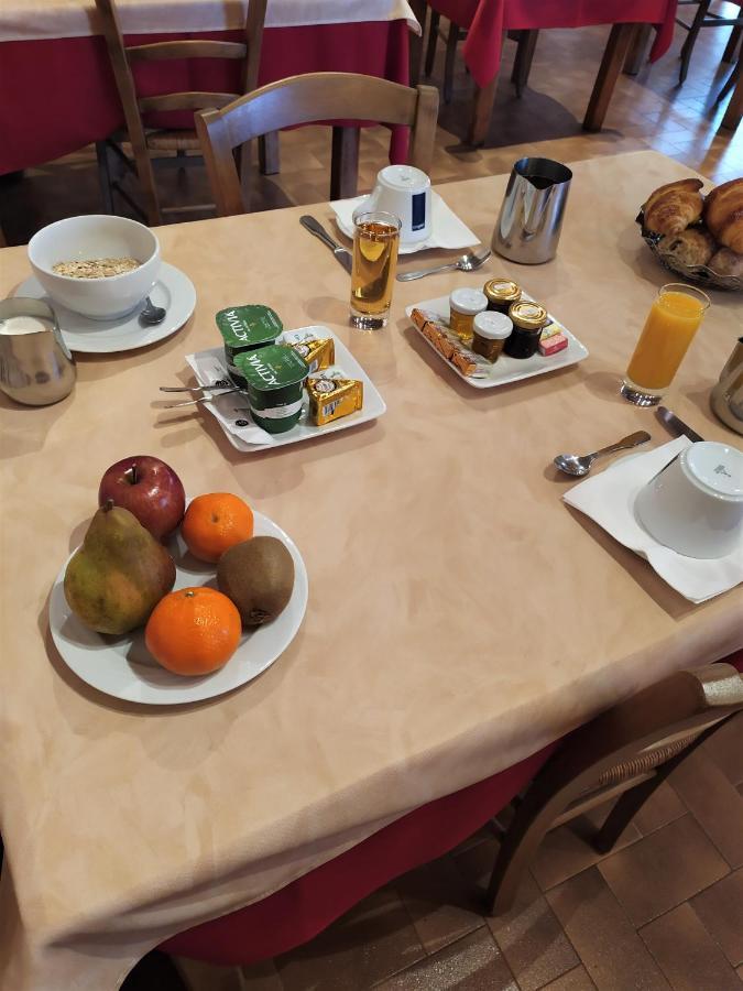 L'Escale De Die Esterno foto